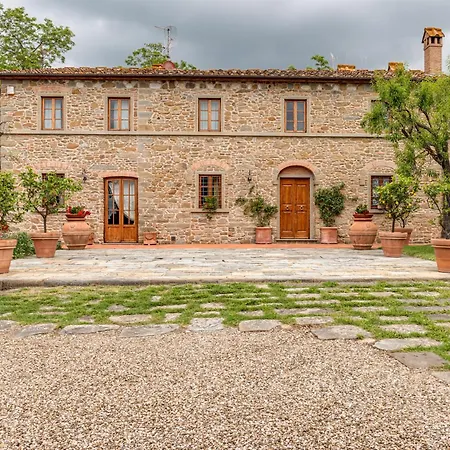 فيلة Panicale- Toscana *